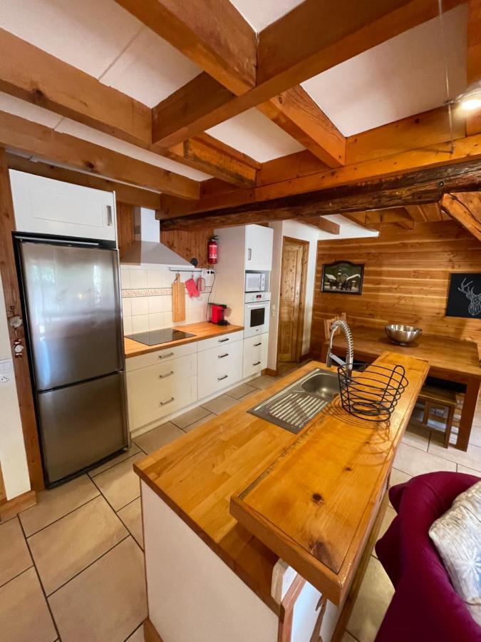 Le Chal Heureux Bel Appartement Dans Vieille Ferme De Montagne Renovee Лез-Ор Экстерьер фото