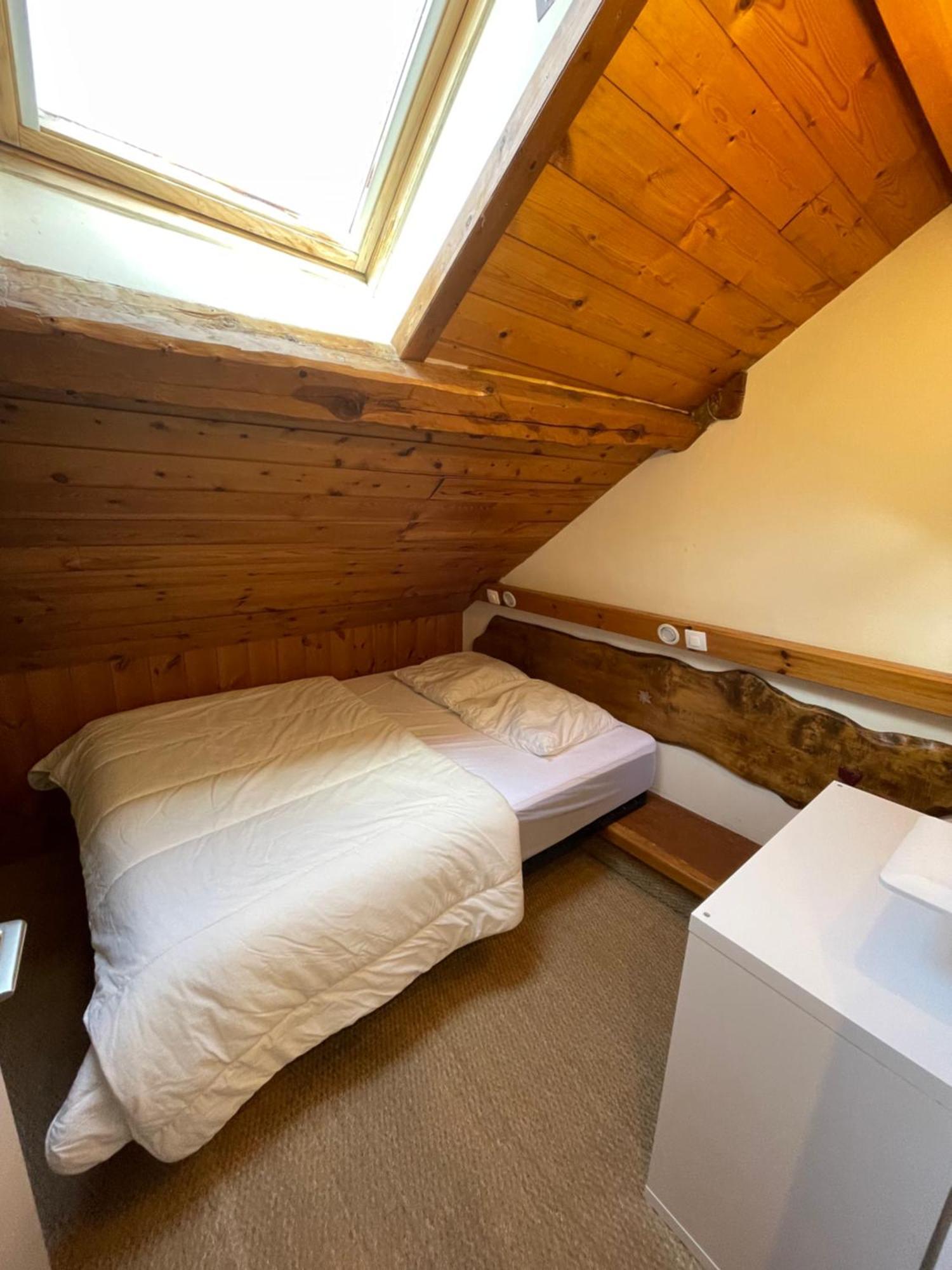 Le Chal Heureux Bel Appartement Dans Vieille Ferme De Montagne Renovee Лез-Ор Экстерьер фото